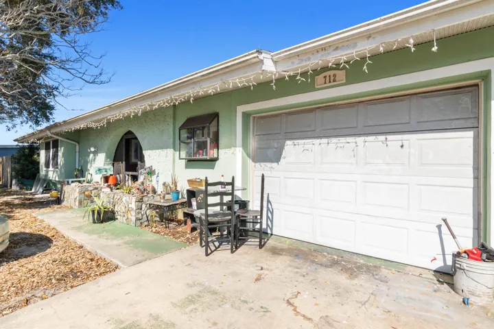 712 Bianca Dr NE_025