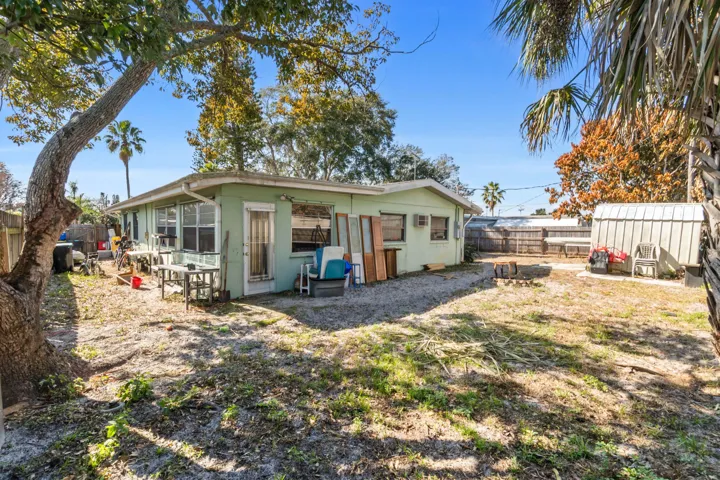 712 Bianca Dr NE_018