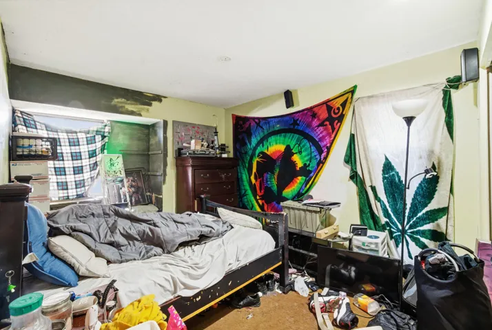 712 Bianca Dr NE_001
