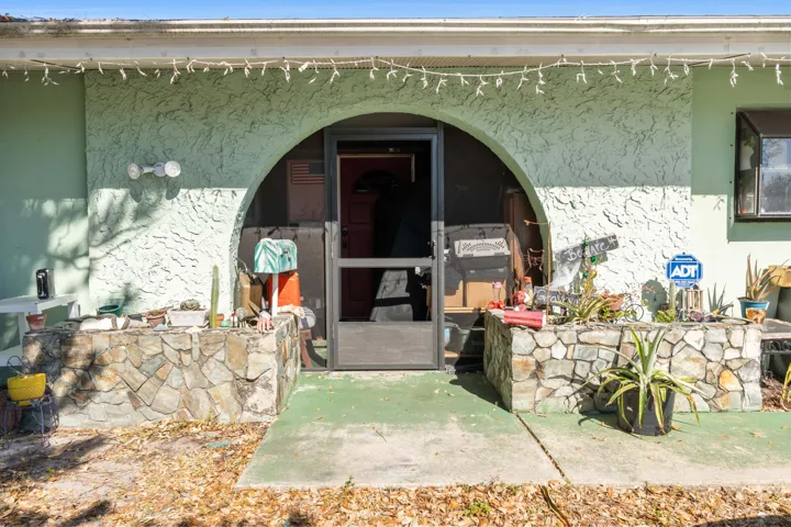 712 Bianca Dr NE_026