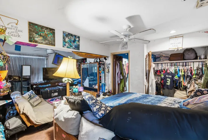 712 Bianca Dr NE_003