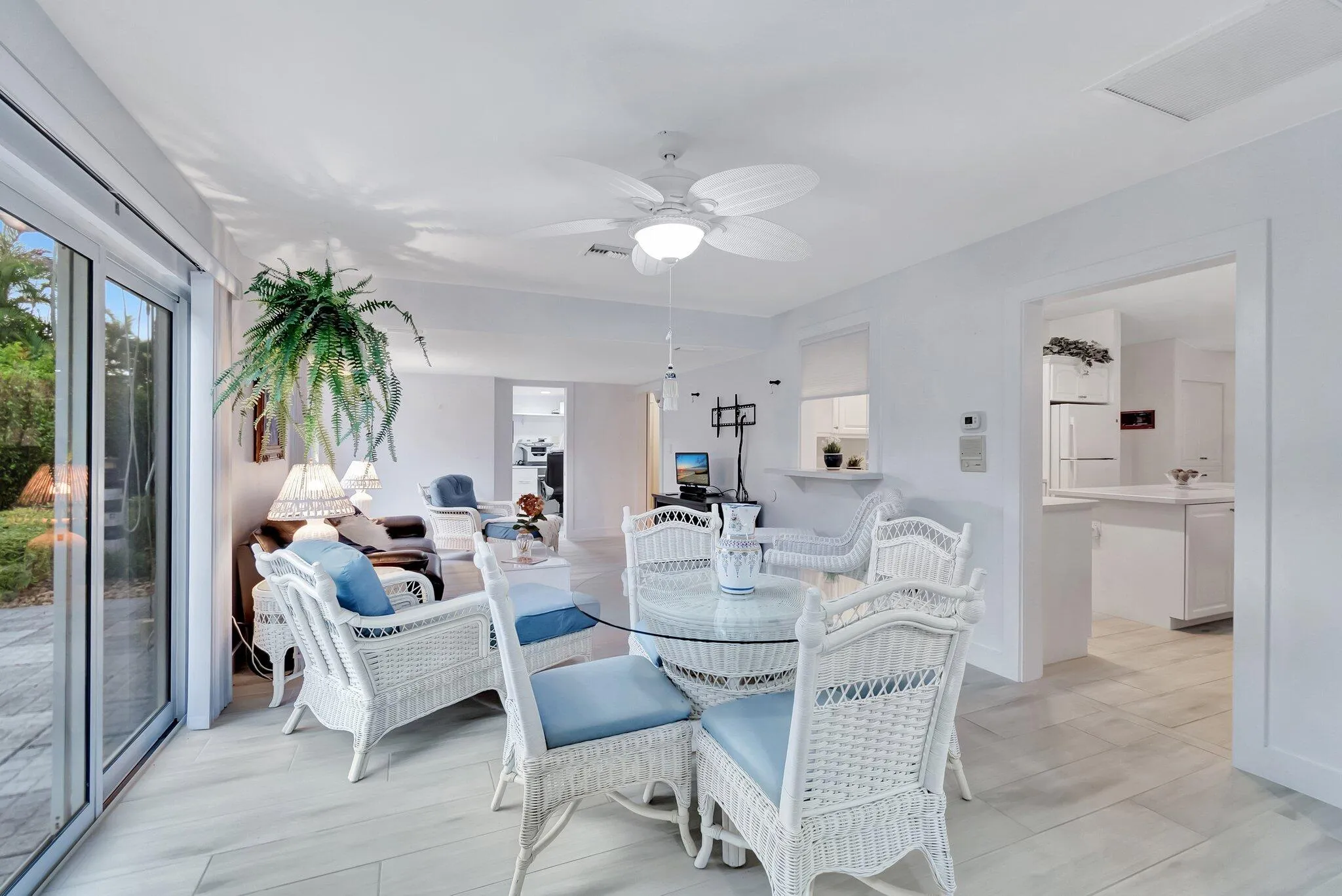 FLORIDA ROOM