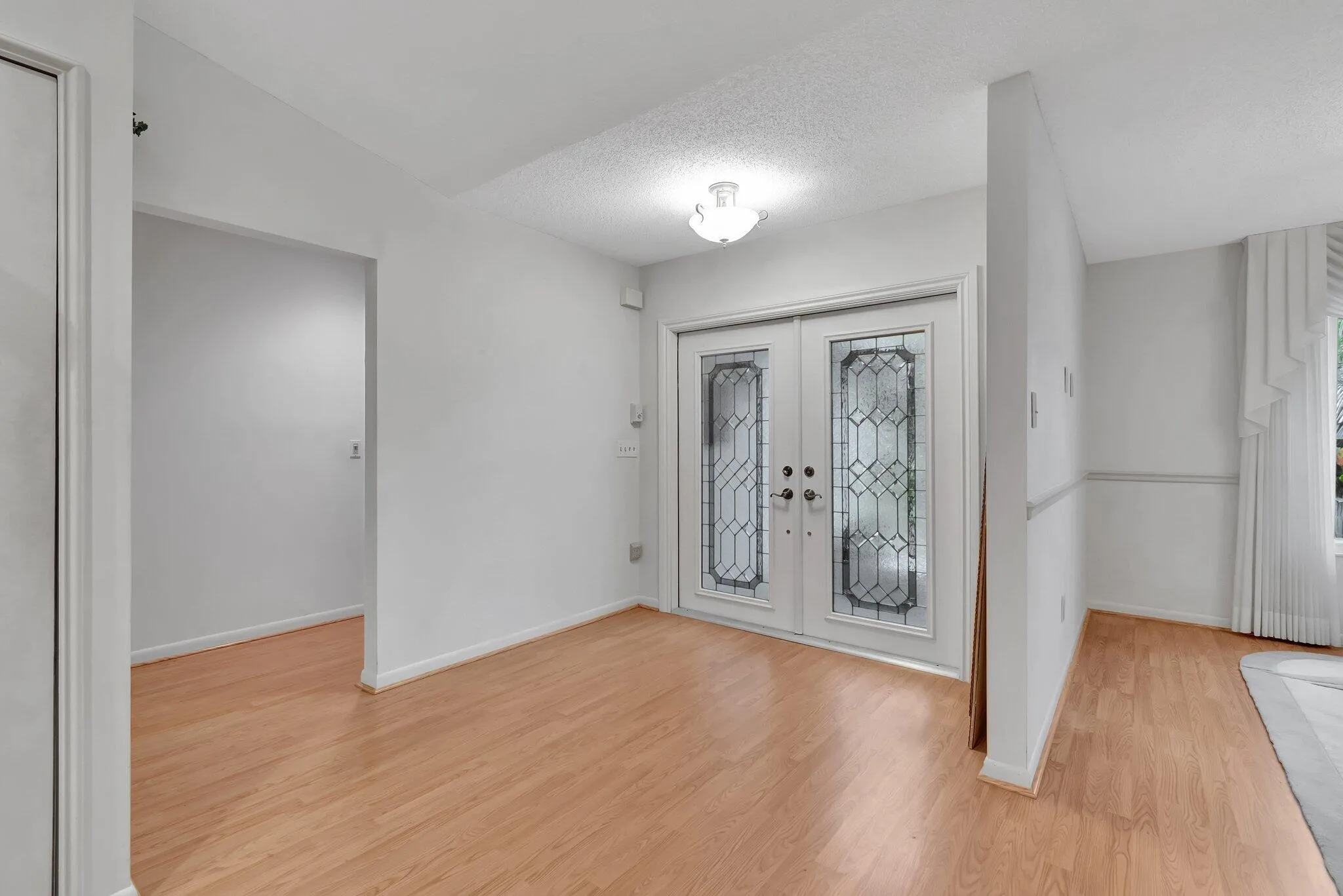 front entry foyer