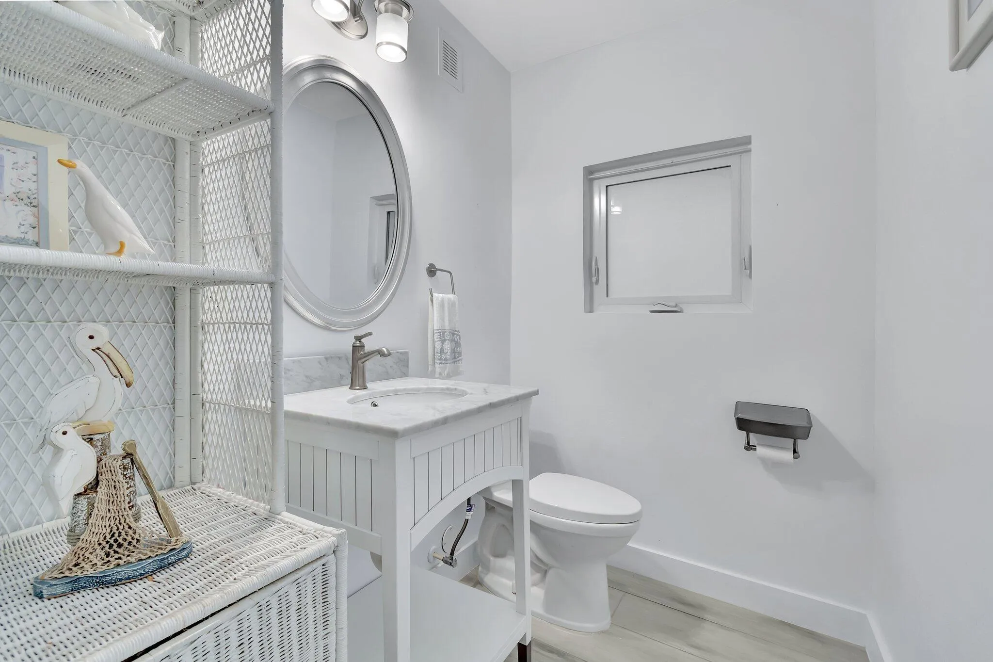 HALF BATH 10