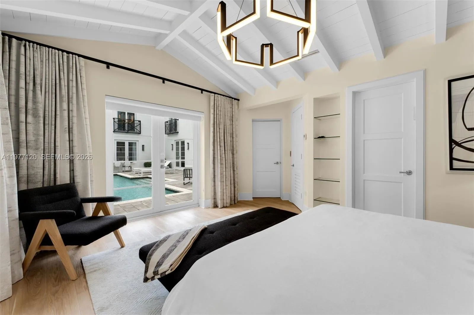 Property photo 33