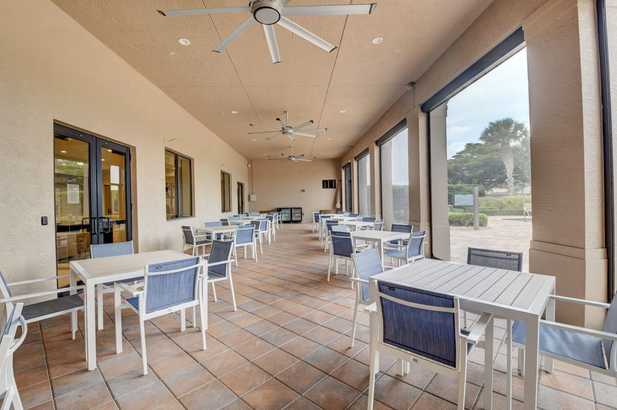 71-web-or-mls-68_valencia pointe (24)