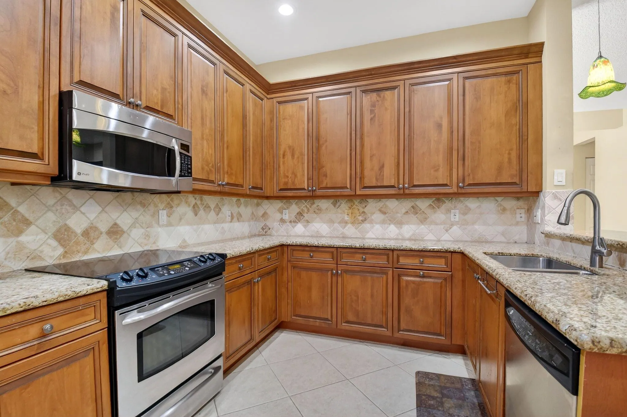 Kitchen 3