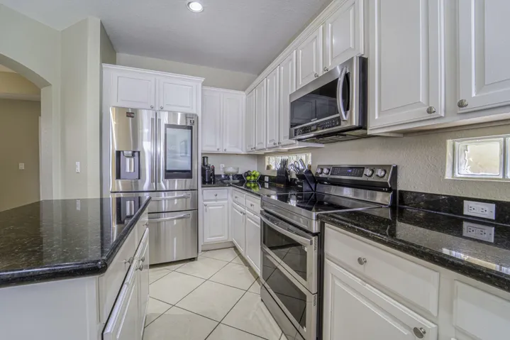 9_kitchen_