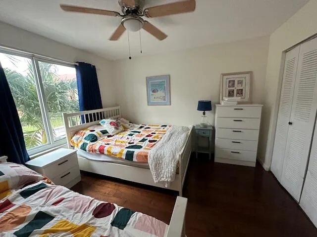 2nd bedroom queen size and single beds