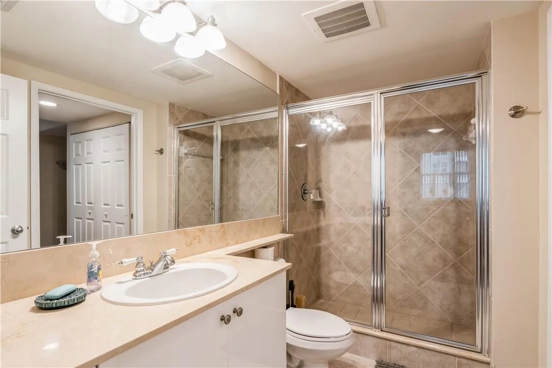2nd Bathroom