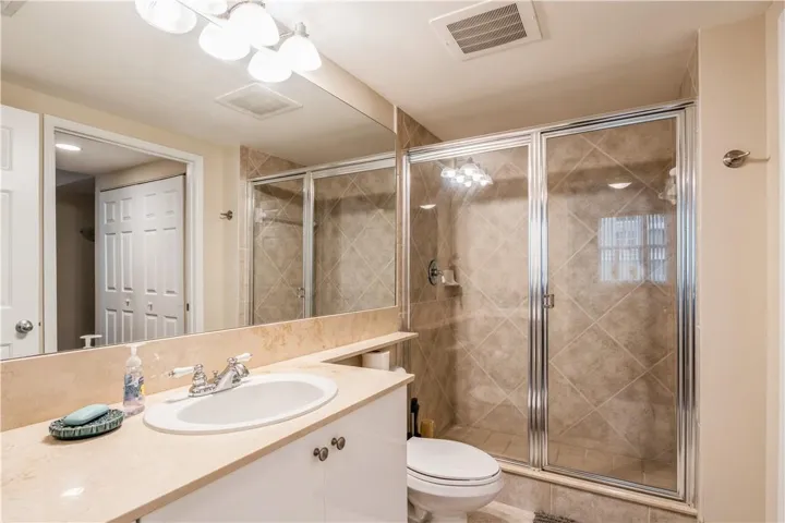 2nd Bathroom