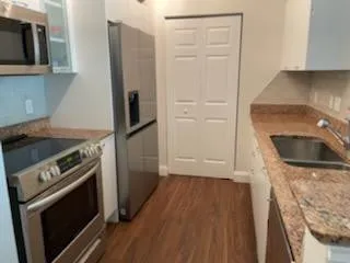 Newer SS Appliances & Tile Backsplash 5-2022
