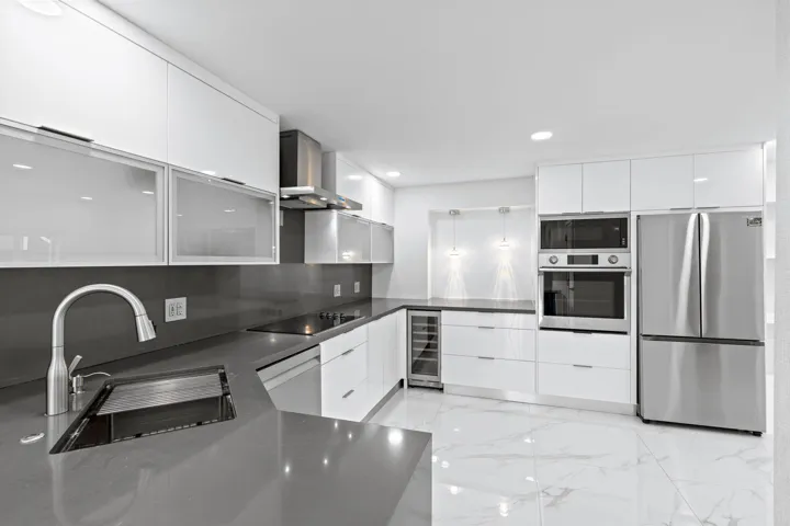 18-web-or-mls-A7408219