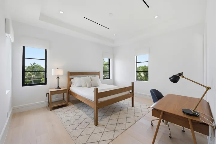 BEDROOM #4