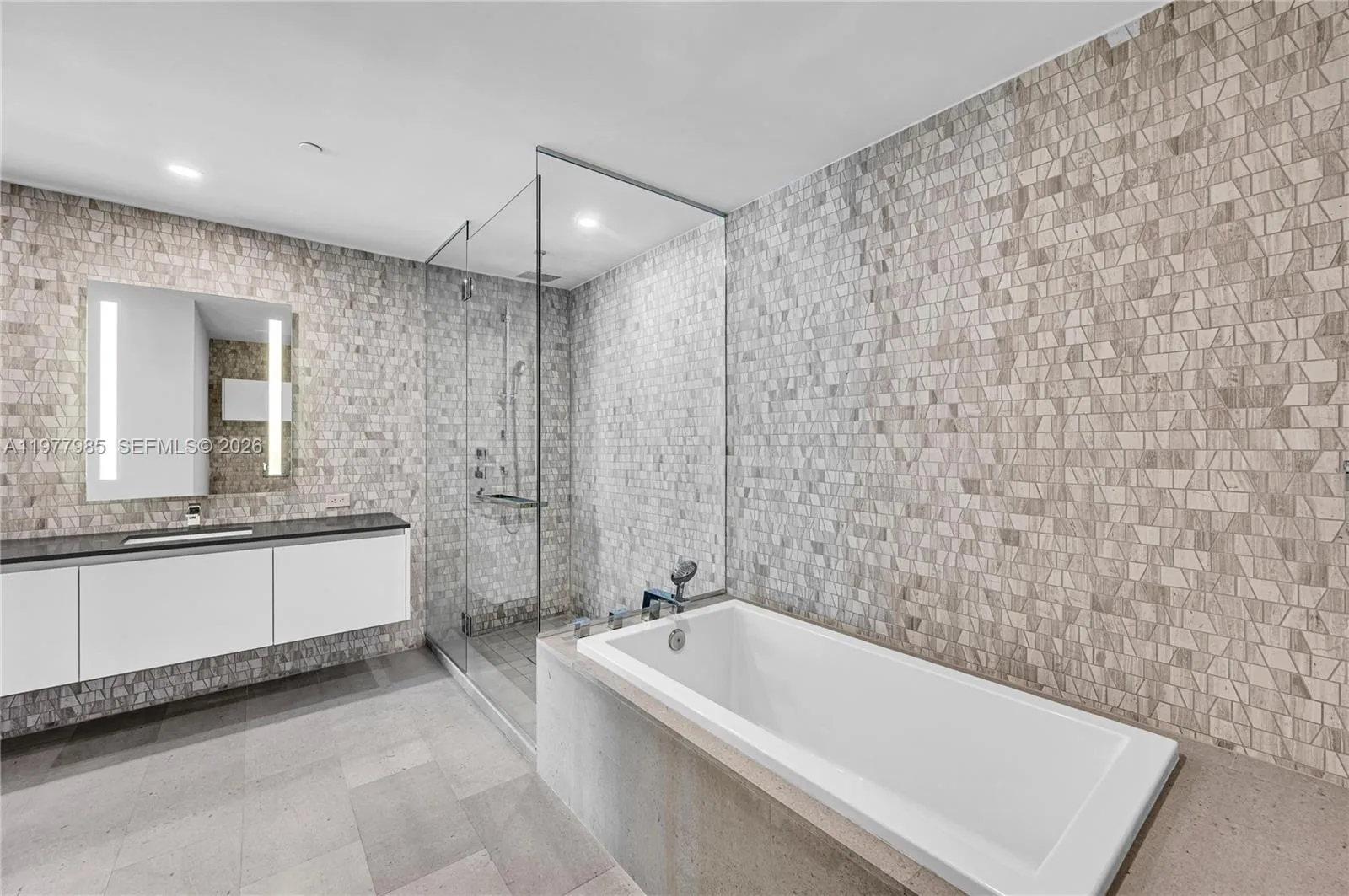 Property photo 231