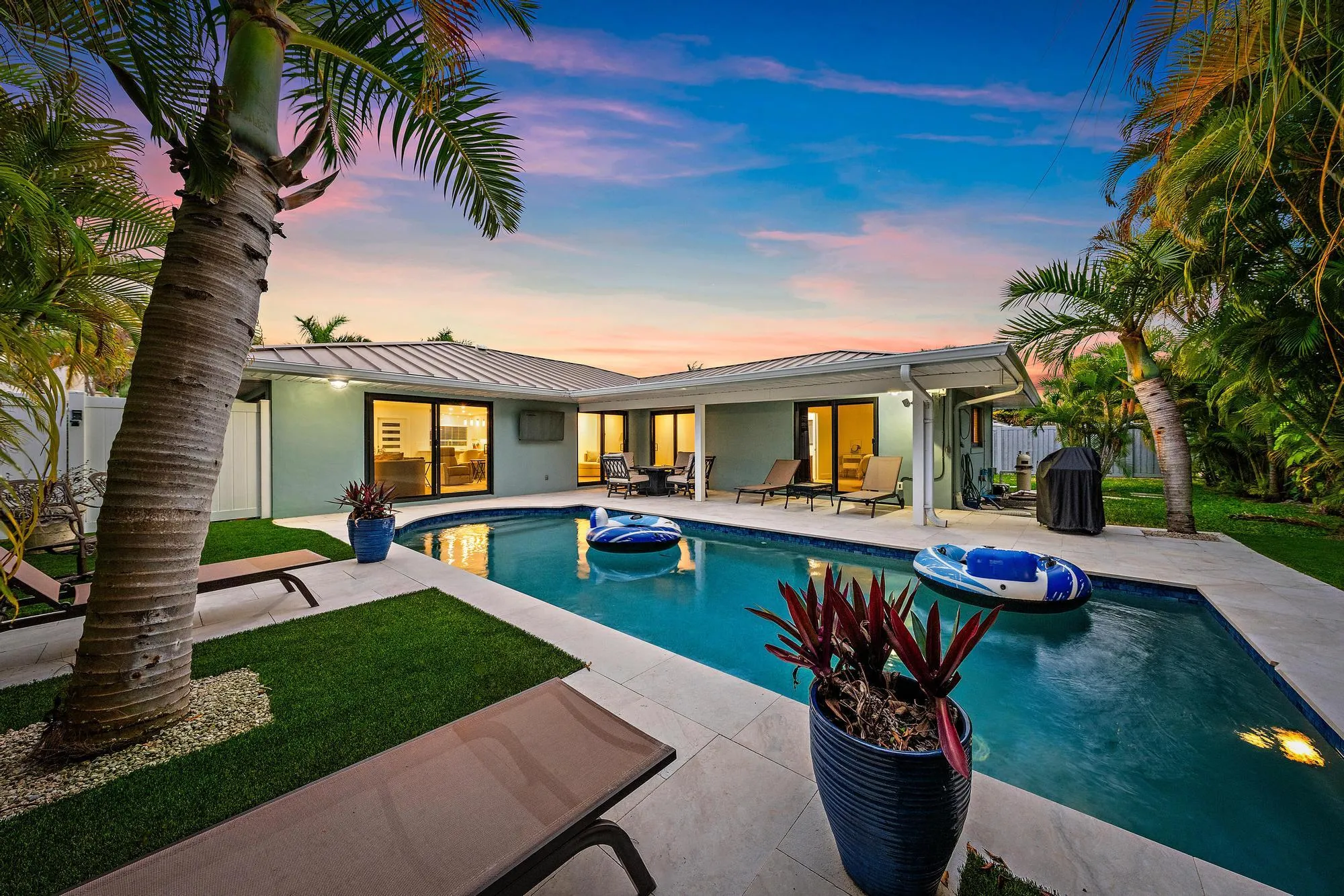 Pool & Back Exterior