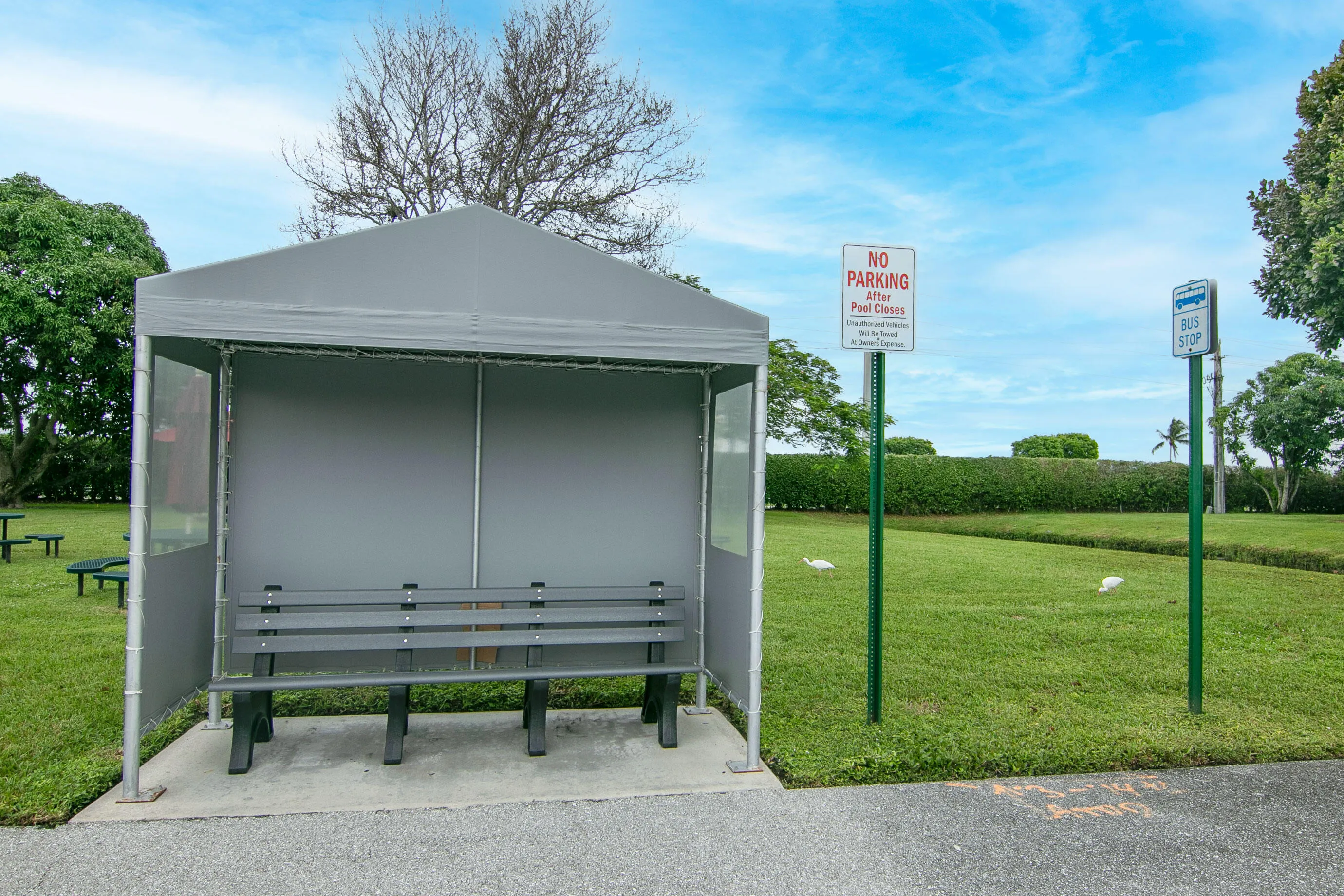 SHUTTLE BUS STOP
