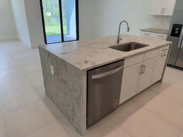 Lot 8 kitchen island