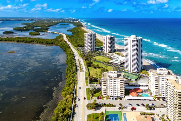 046-5480NorthOceanDrive-A1C-RivieraBeach