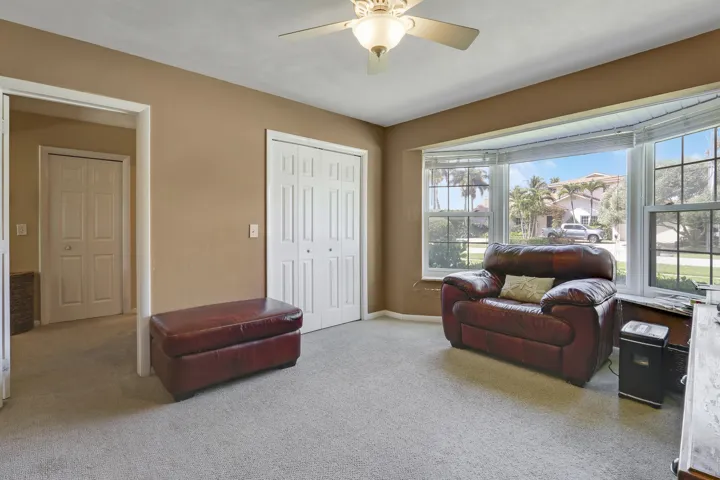 Bedroom/office