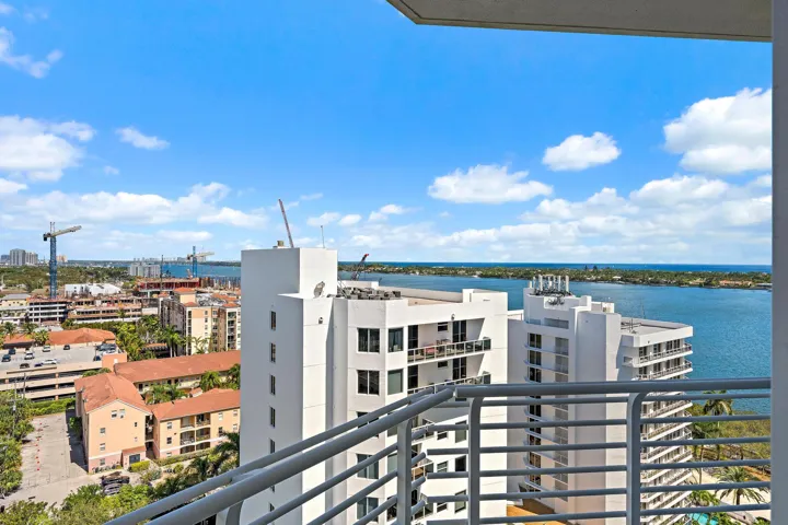 1515 N Flagler Dr ph l7-17