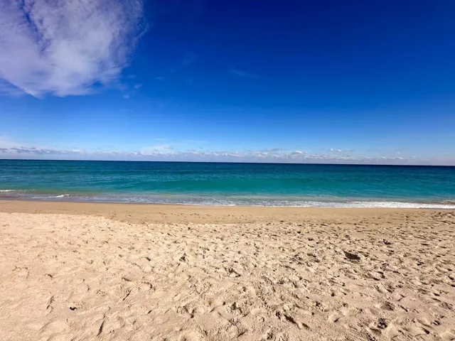 Dolce Beach Ocean view