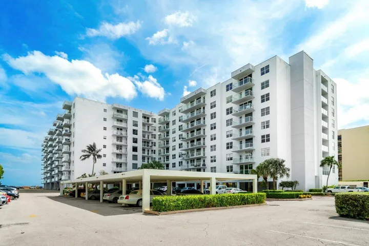 034-3450SouthOceanBoulevard-501-PalmBeac