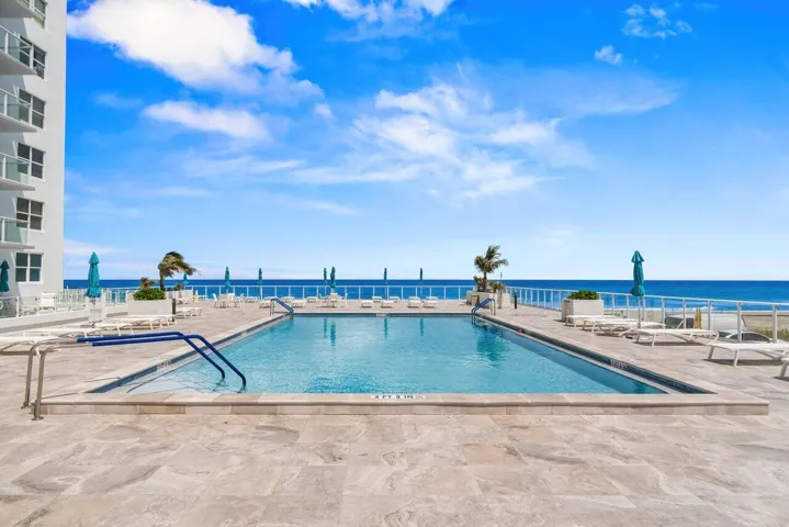 036-3450SouthOceanBoulevard-501-PalmBeac