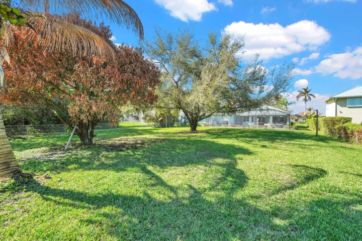 Live in Paradise on Your Quarter Acre