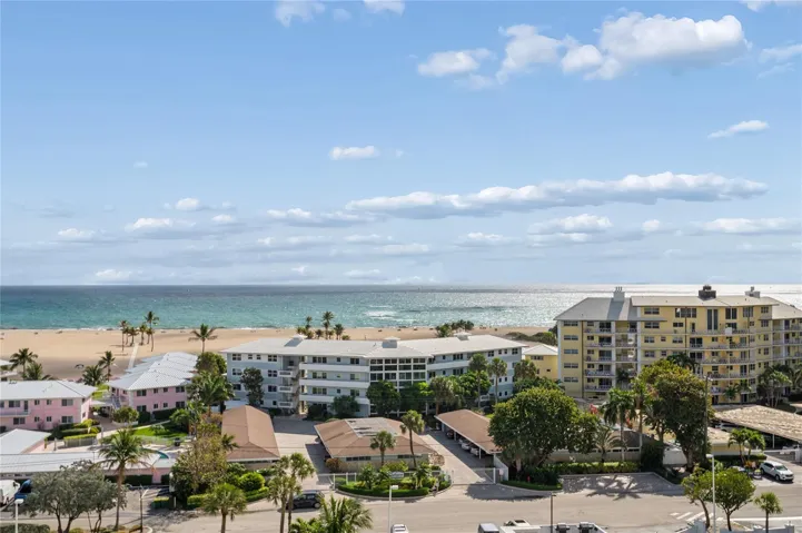 Enjoy your morning coffee and meals with sunrise ocean views.