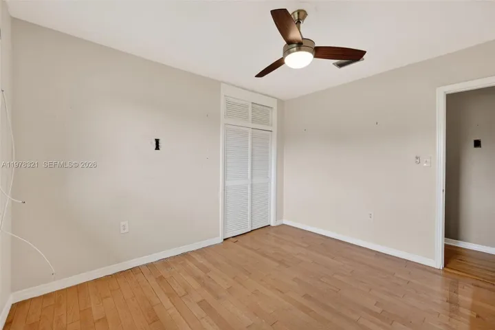 Photo 50