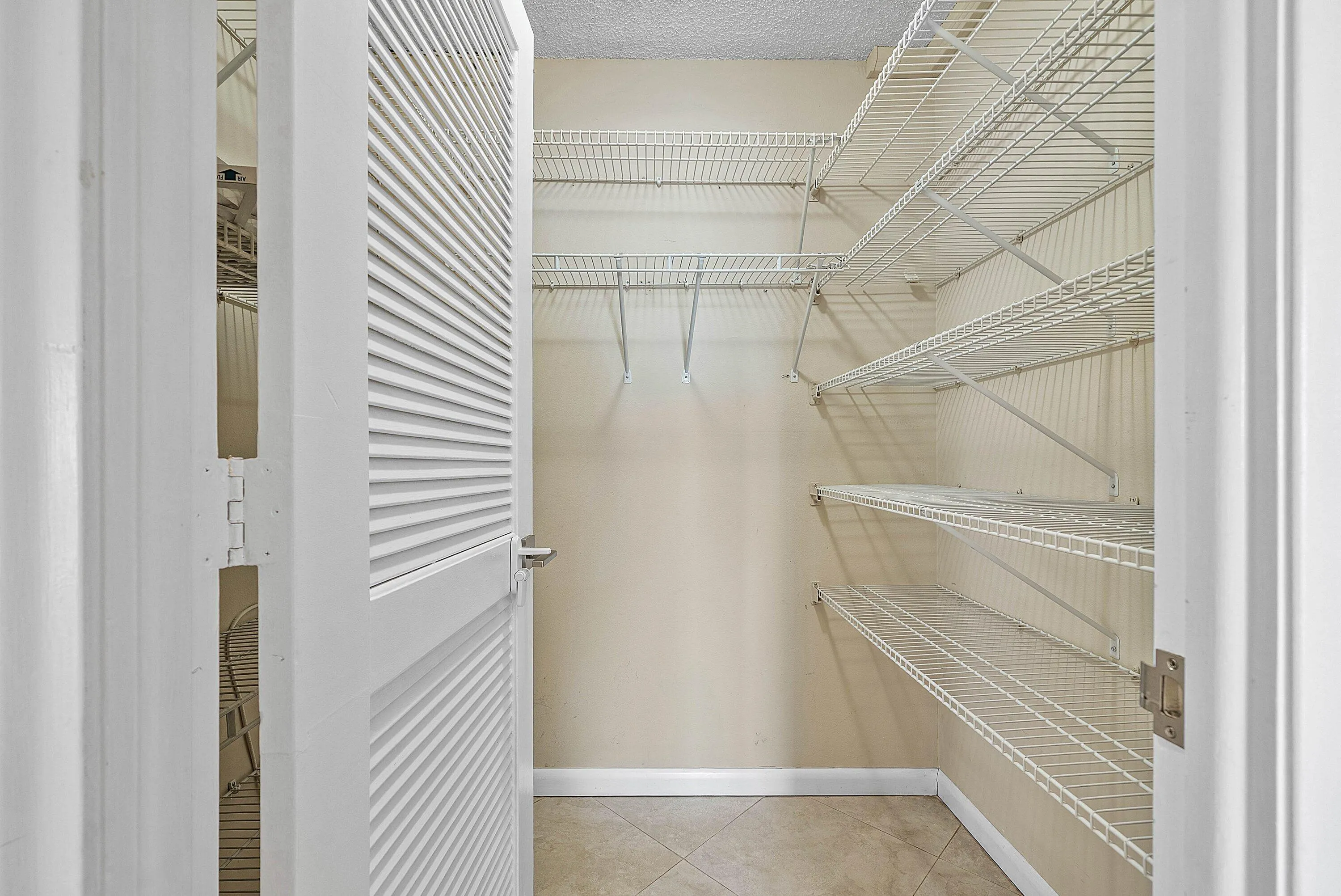 010-3301SouthOceanBoulevard-207-Highland