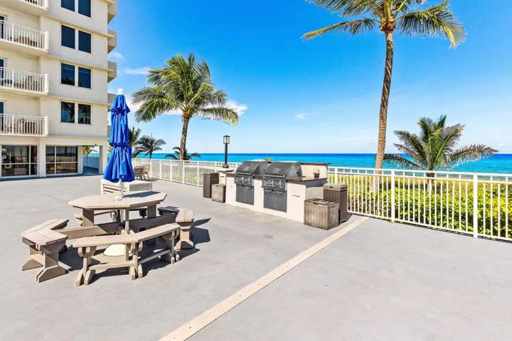 058-3301SouthOceanBoulevard-207-Highland