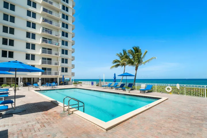 060-3301SouthOceanBoulevard-207-Highland