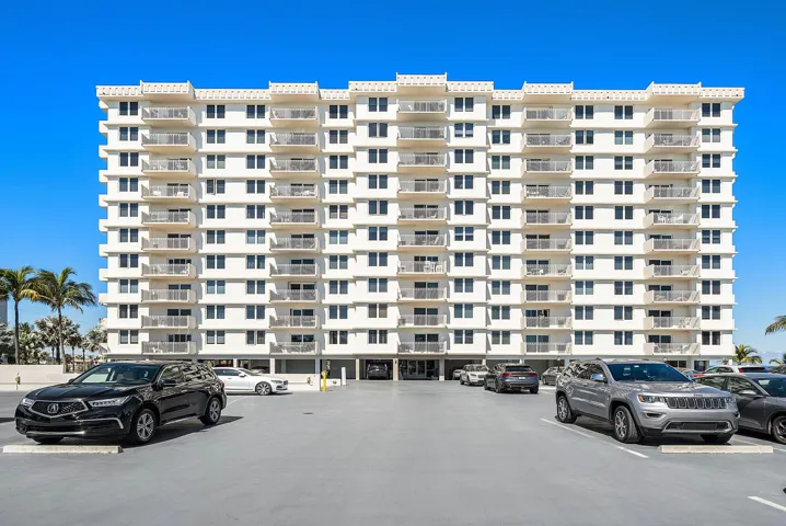001-3301SouthOceanBoulevard-207-Highland