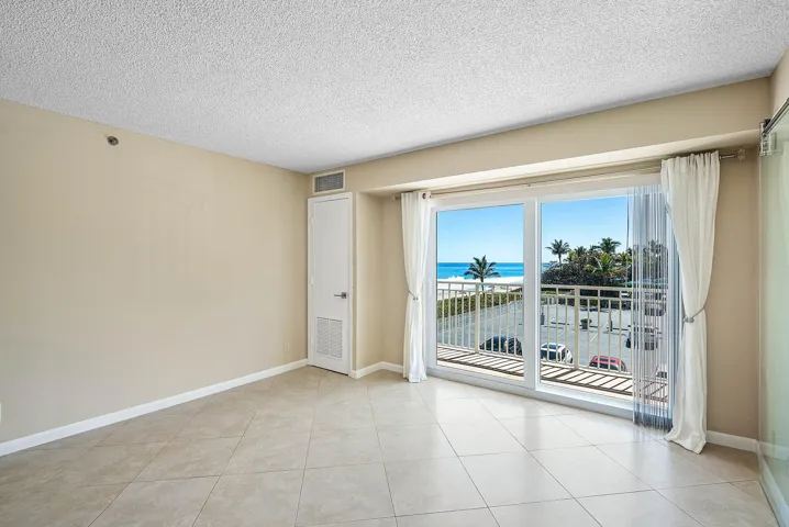 026-3301SouthOceanBoulevard-207-Highland
