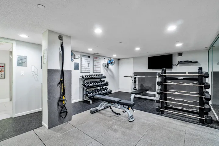 057-3301SouthOceanBoulevard-207-Highland