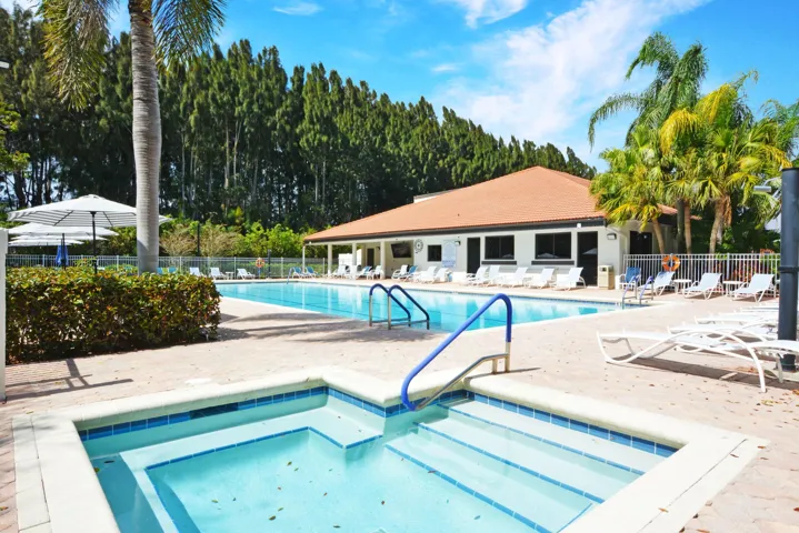 Community pool and jacuzzi walking distance from Condo