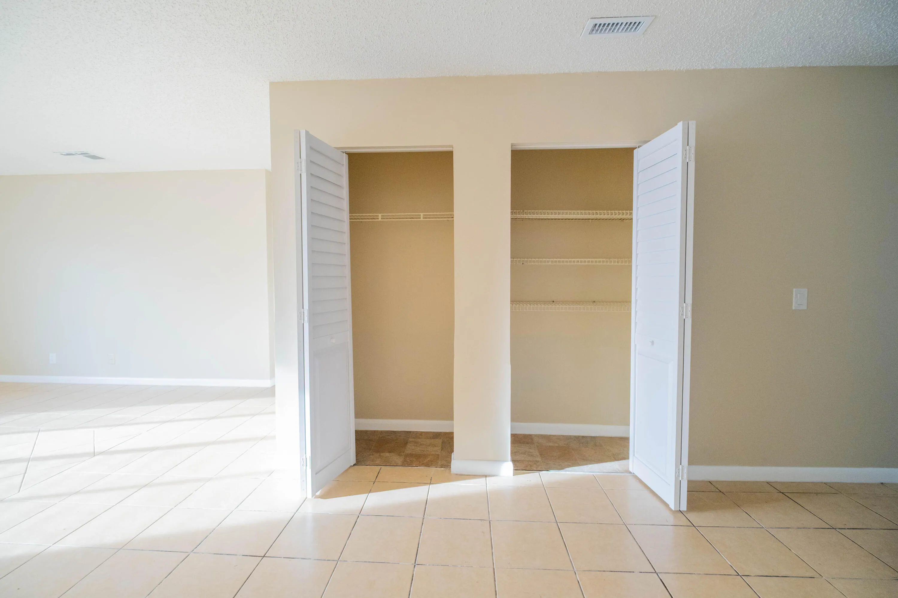 4763 ORLEANS_PANTRY
