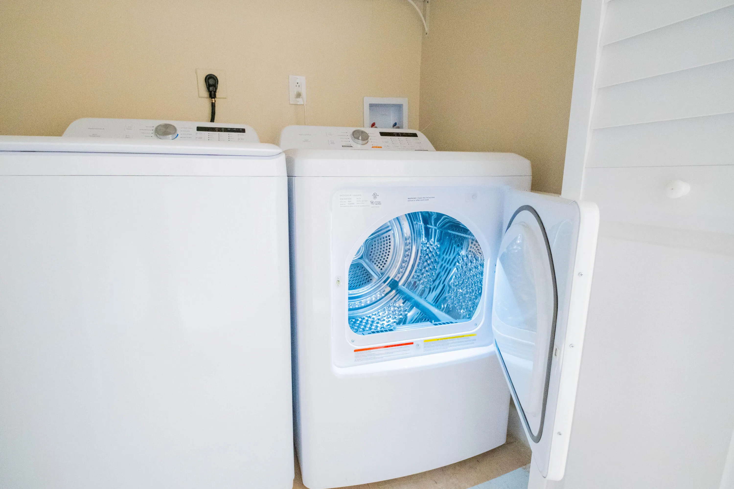 4763 ORLEANS_LAUNDRY 1