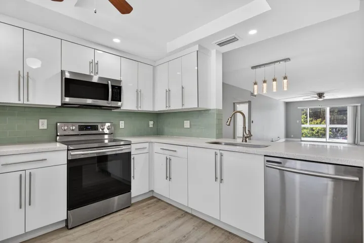 9-web-or-mls-2102-7112