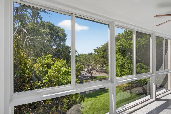 31-web-or-mls-2102-7228