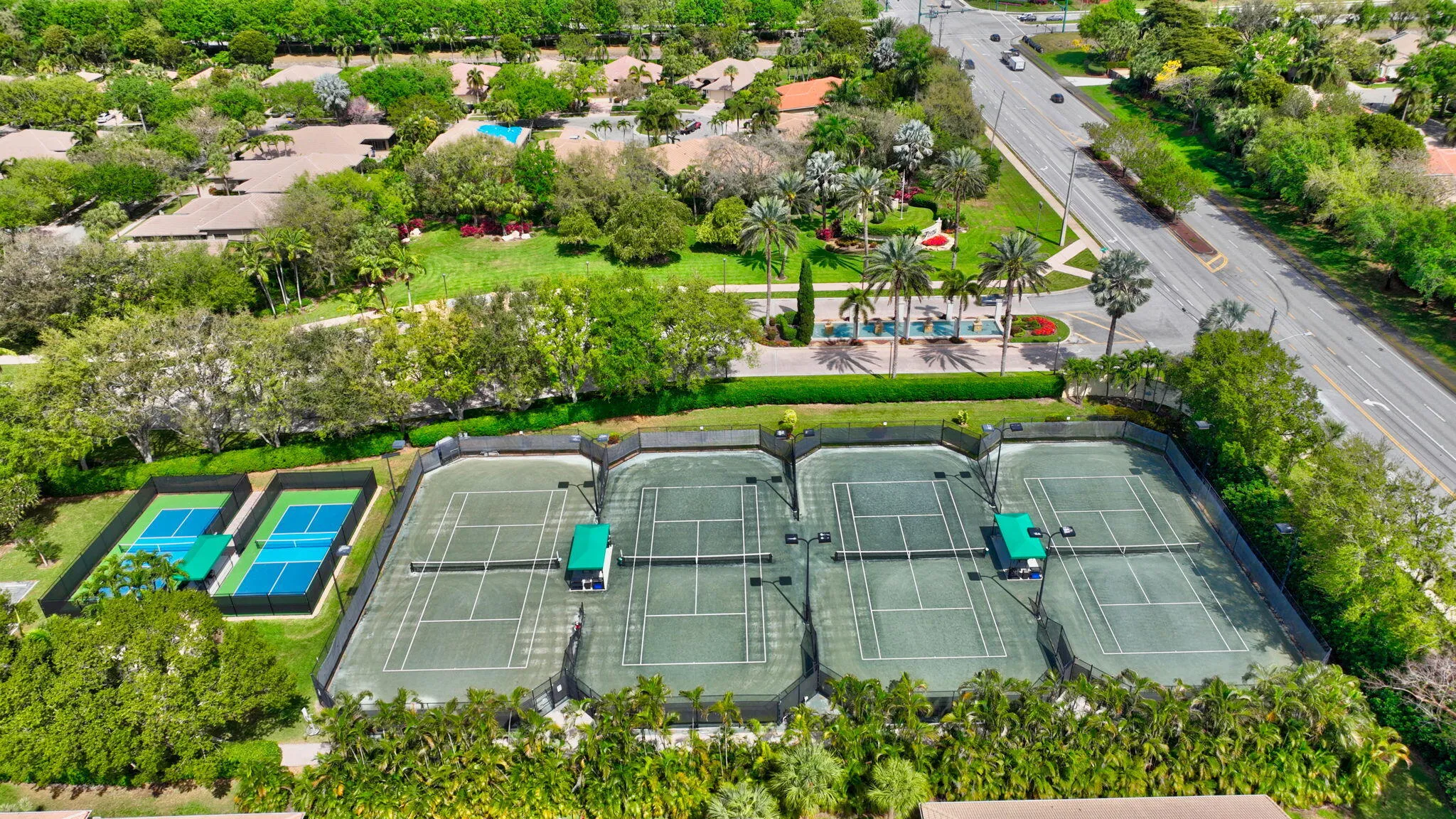 tennis & pickleball
