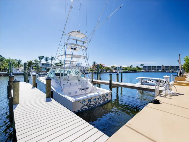 Boat Dock dual 40-foot finger piers