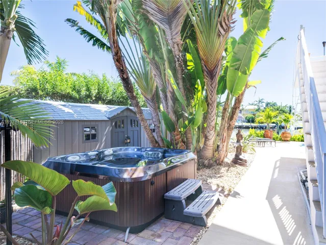 Hot Tub