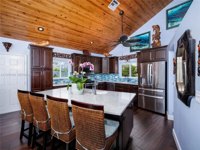 Kitchen 2nd floor