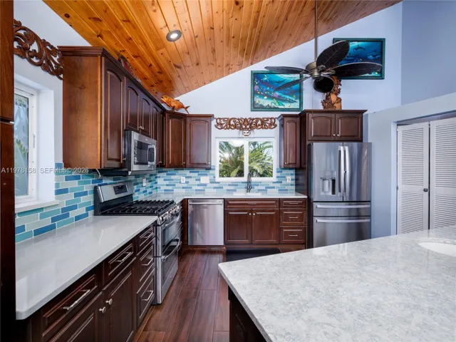 Kitchen 2nd floor