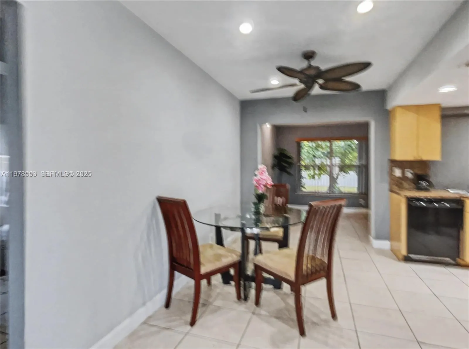 DINING AREA SEPARATE FROM FLORIDA ROOM