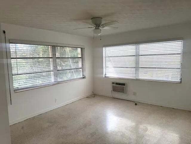 FRONT BEDROOM
