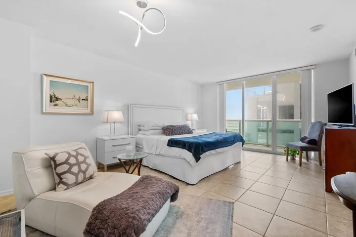 Current Tenant has Living Room set up as Bedroom